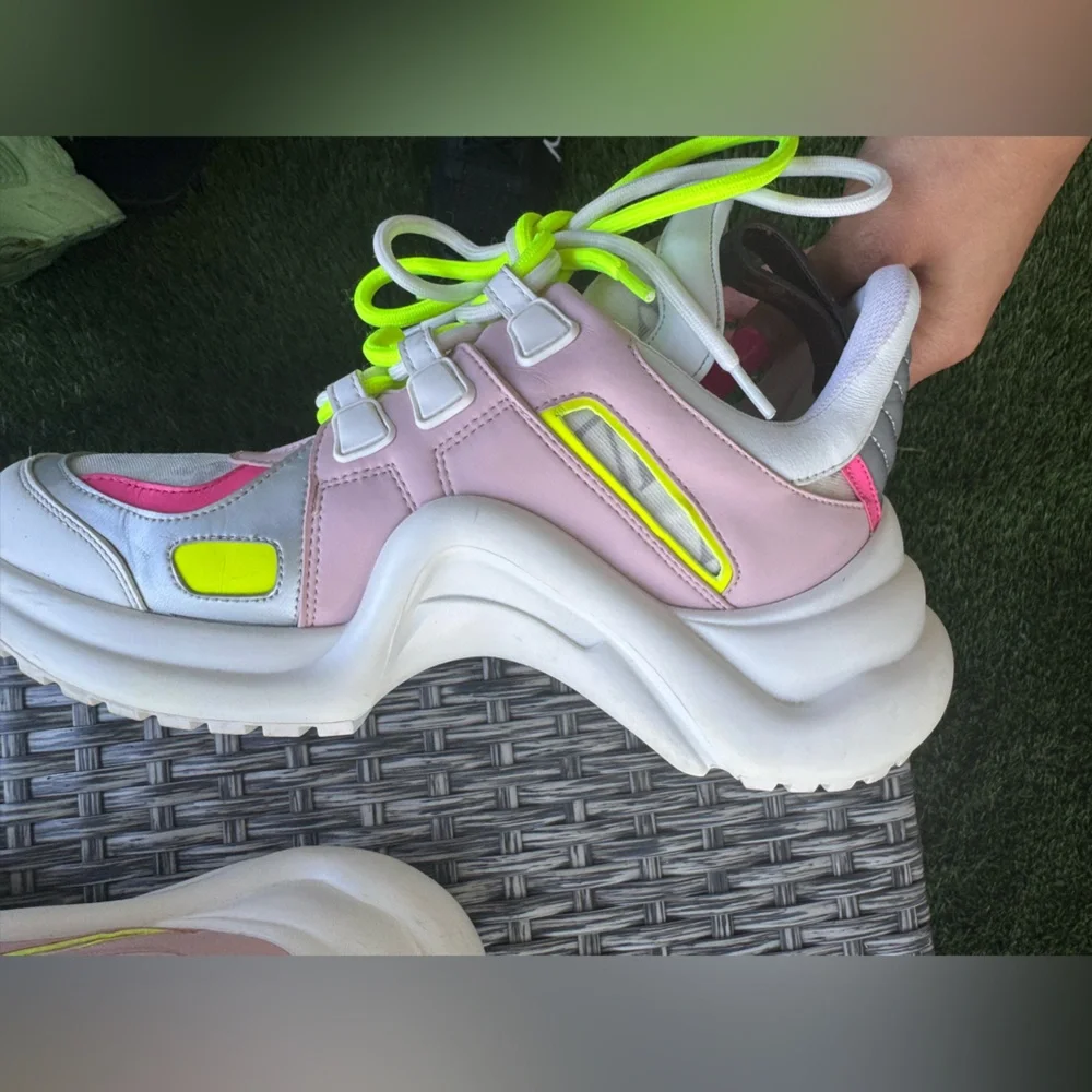 Louis Vuitton Archlight Sneakers sz 38 - Picture 6 of 8